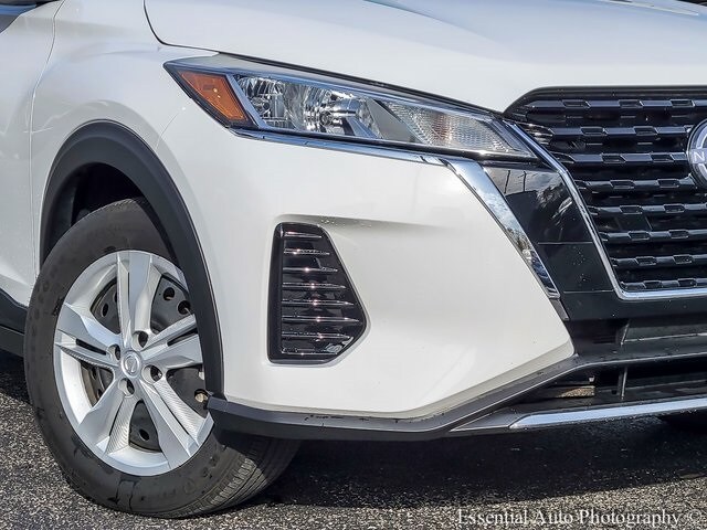 2024 Nissan Kicks S photo 2