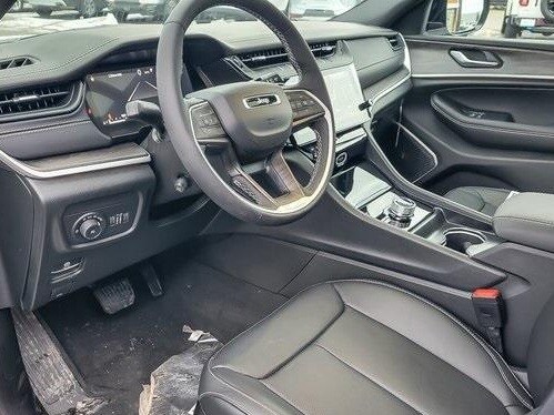 2026 JEEP GRAND CHEROKEE L - Image 10