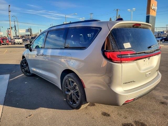 2026 CHRYSLER PACIFICA - Image 7