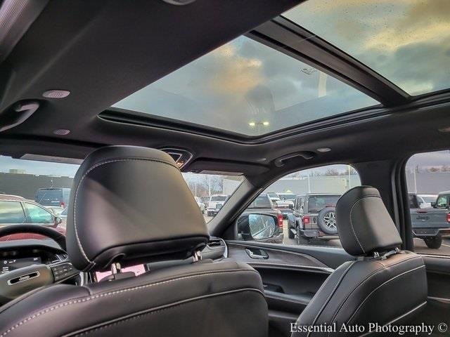 2025 JEEP GRAND CHEROKEE - Image 12