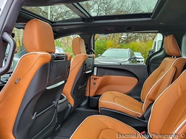 2026 CHRYSLER PACIFICA - Image 15