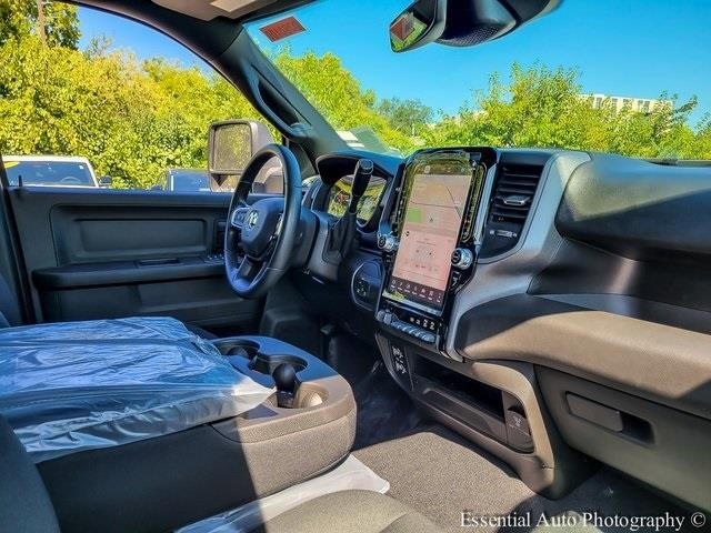 2026 RAM 3500 - Image 23