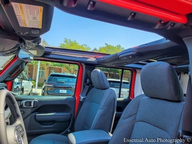 2025 JEEP WRANGLER - Image 11