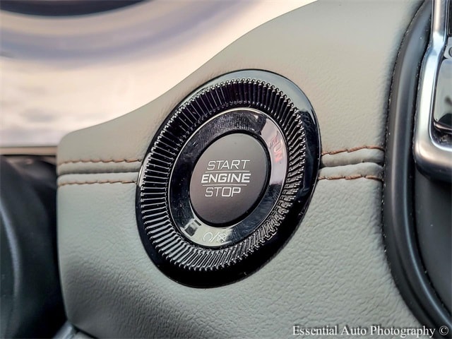 2023 JEEP COMPASS - Image 18