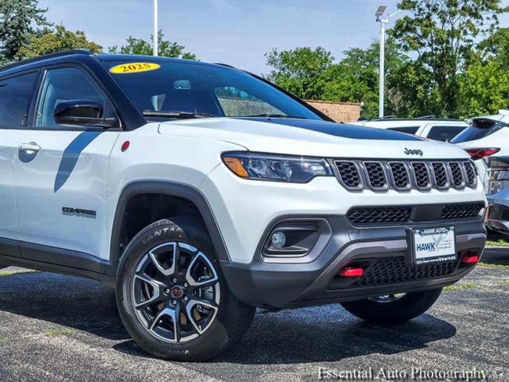 Used 2025 Jeep Compass Trailhawk SUV