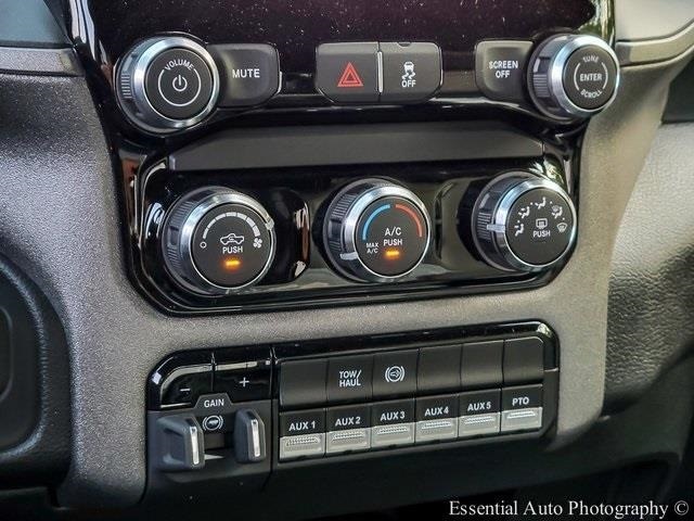 2025 RAM 5500 - Image 19