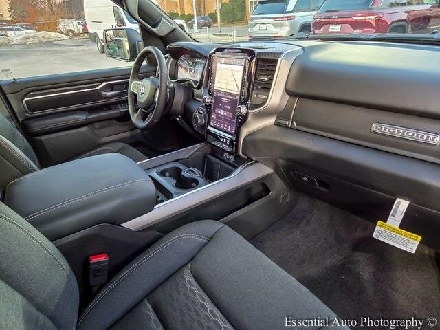 2026 RAM 1500 - Image 24