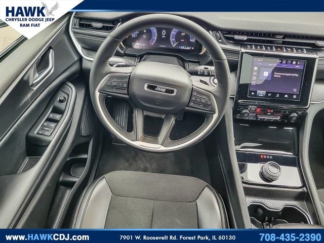 2025 JEEP GRAND CHEROKEE L - Image 13