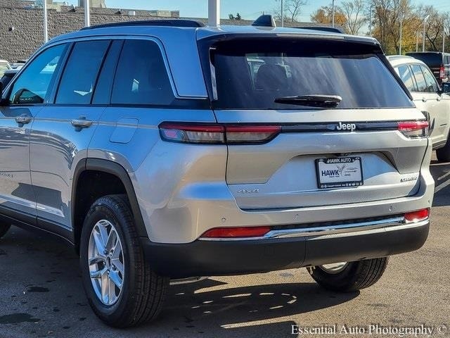 2025 JEEP GRAND CHEROKEE - Image 6