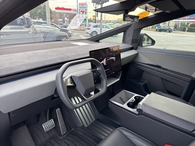 2024 Tesla Cybertruck Cyberbeast photo 3