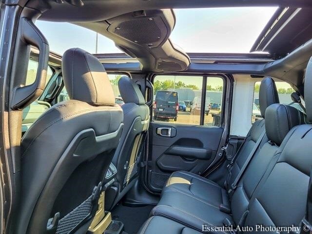 2025 JEEP WRANGLER - Image 13