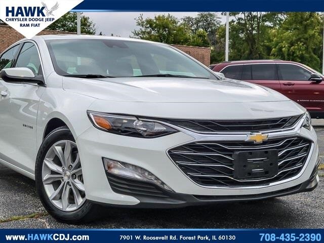 2024 Chevrolet Malibu 1LT photo 2