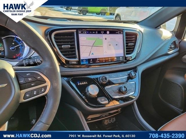 2025 CHRYSLER PACIFICA - Image 25