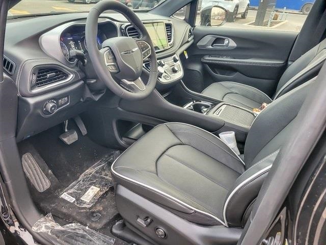 2026 CHRYSLER PACIFICA - Image 10