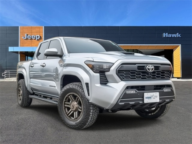 2024 Toyota Tacoma TRD Sport's photo