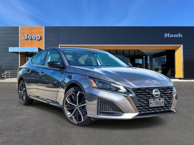 2024 Nissan Altima 2.5 SR's photo