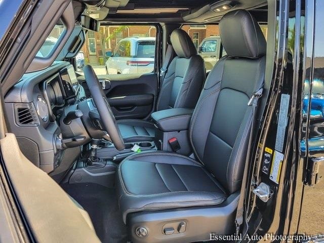 2025 JEEP WRANGLER - Image 9