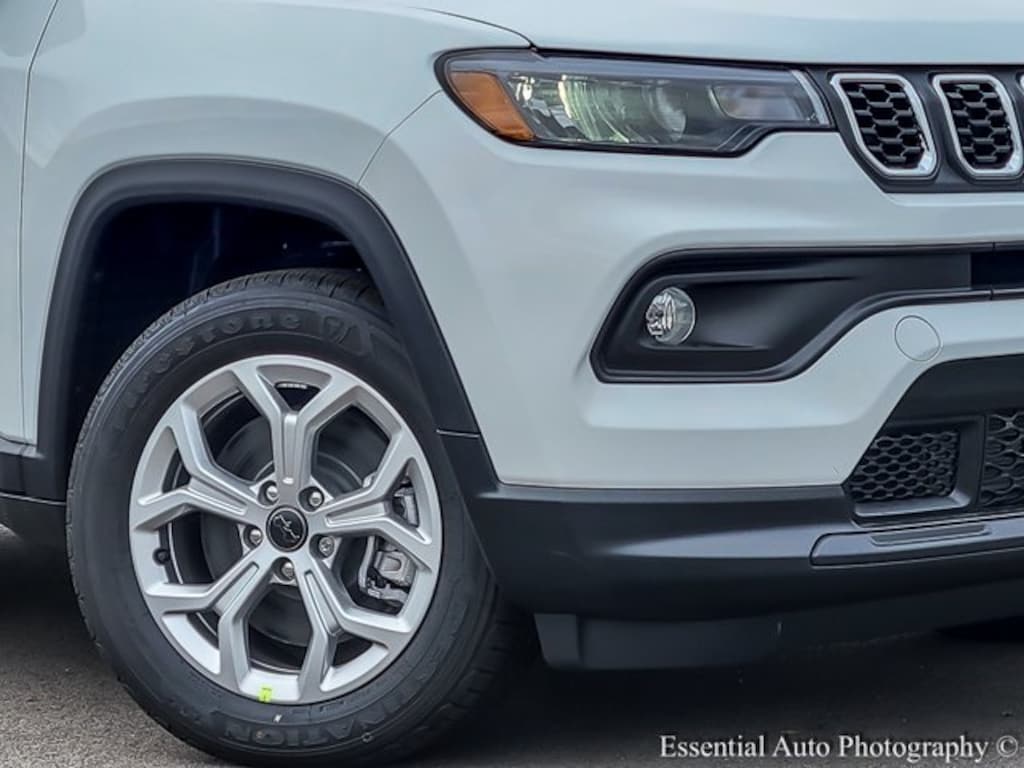 New 2026 Jeep Compass Latitude Sport Utility