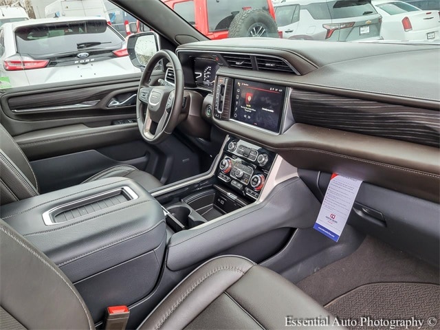 2023 GMC YUKON - Image 35