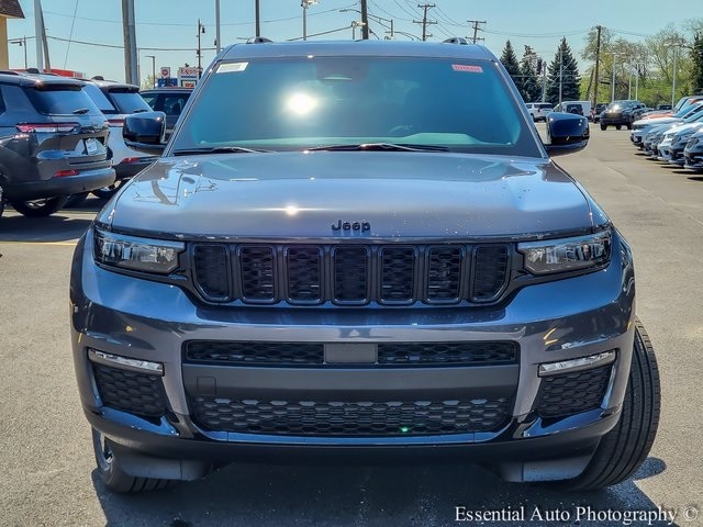 2025 Jeep Grand Cherokee L photo 4