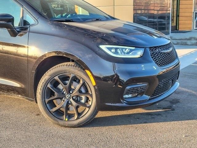 2026 CHRYSLER PACIFICA - Image 2
