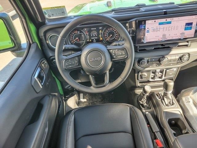 2026 JEEP GLADIATOR - Image 11