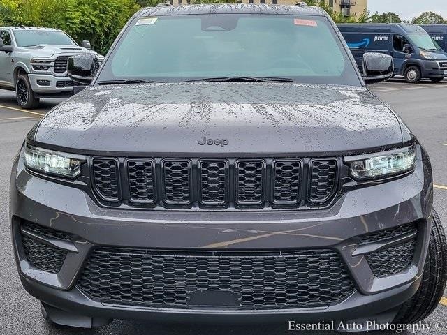 2025 JEEP GRAND CHEROKEE - Image 4