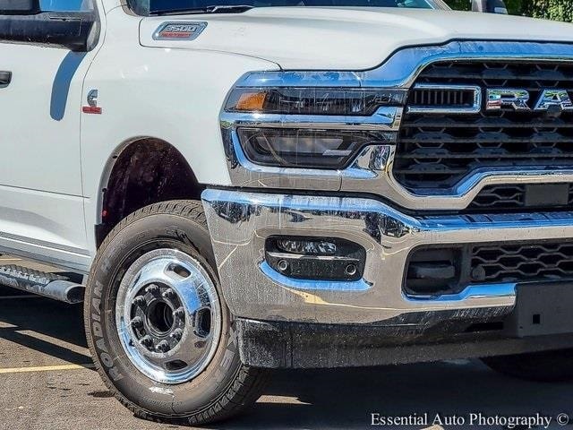 2026 RAM 3500 - Image 3