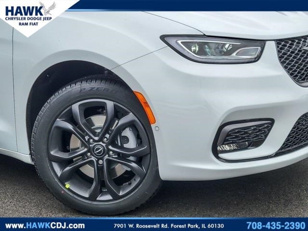 New 2026 Chrysler Pacifica Select Passenger Van