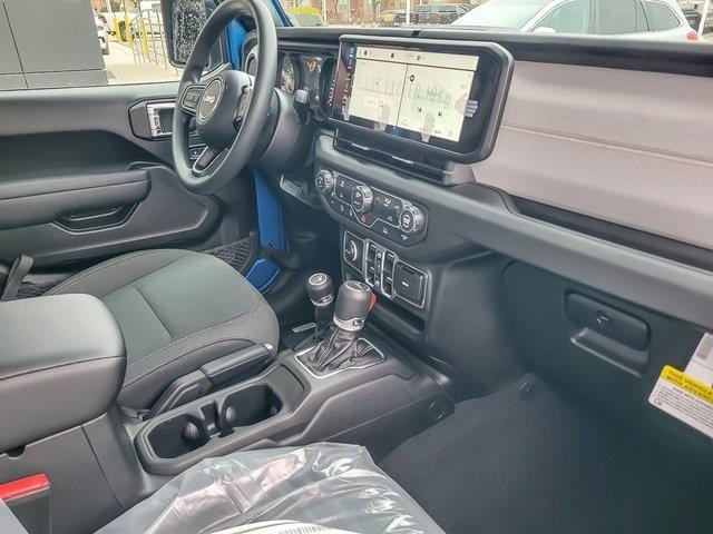 2026 JEEP GLADIATOR - Image 18