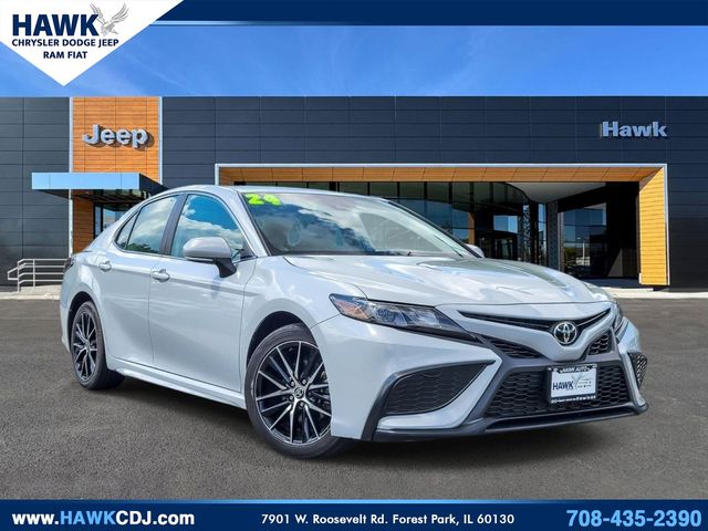 Used 2024 Toyota Camry SE Sedan