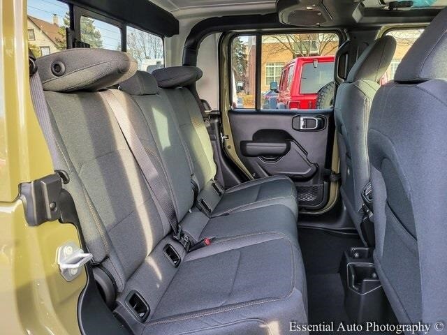 2026 JEEP GLADIATOR - Image 22