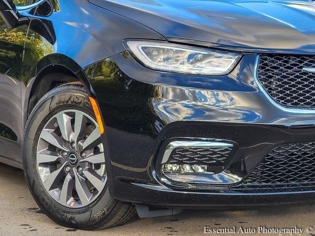 2026 CHRYSLER PACIFICA - Image 3