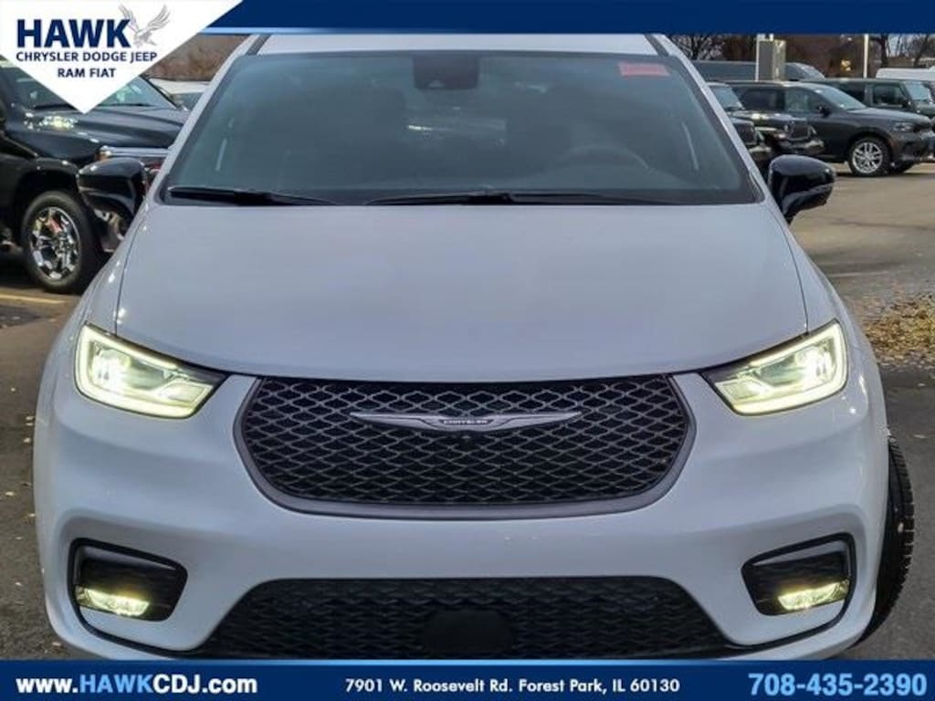 New 2026 Chrysler Pacifica Select Passenger Van