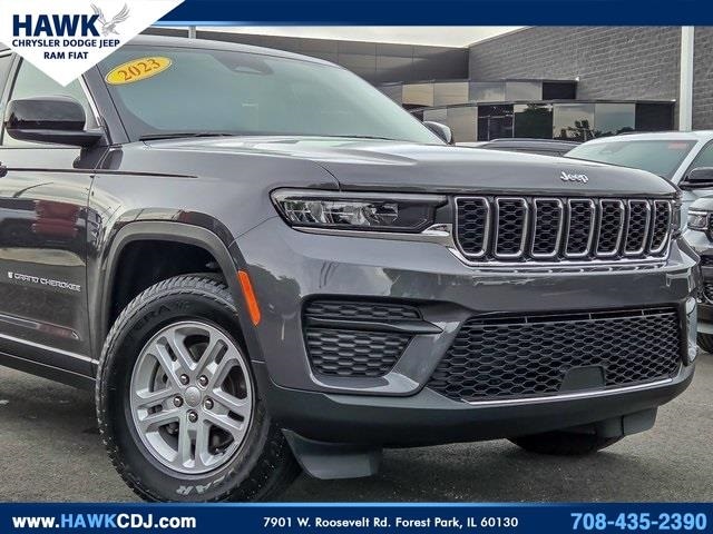 Used 2023 Jeep Grand Cherokee Laredo with VIN 1C4RJHAG2PC576406 for sale in Plainfield, IL