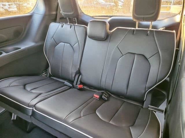 2026 CHRYSLER PACIFICA - Image 12
