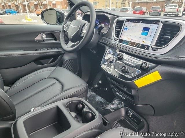 2026 CHRYSLER PACIFICA - Image 20