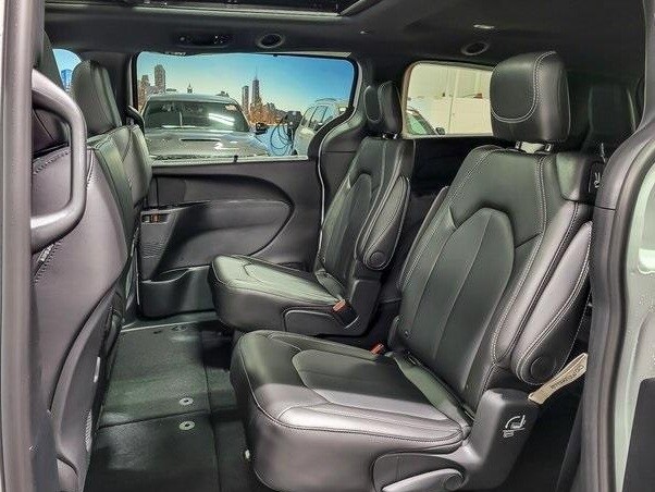 2026 CHRYSLER PACIFICA - Image 12