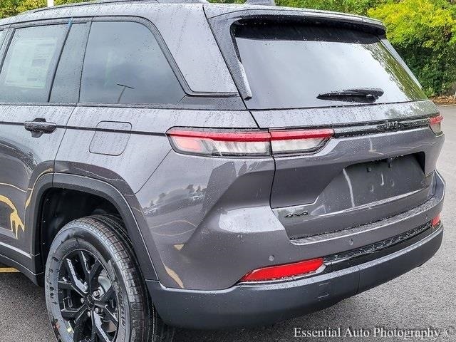 2025 JEEP GRAND CHEROKEE - Image 6
