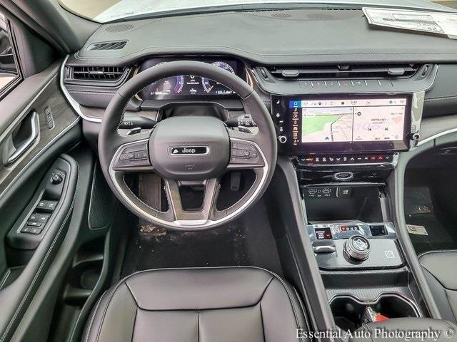 2026 JEEP GRAND CHEROKEE L - Image 13