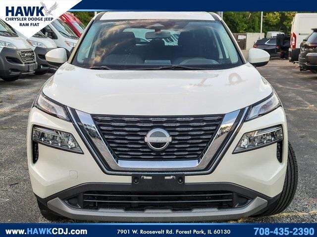 2023 Nissan Rogue SV photo 4