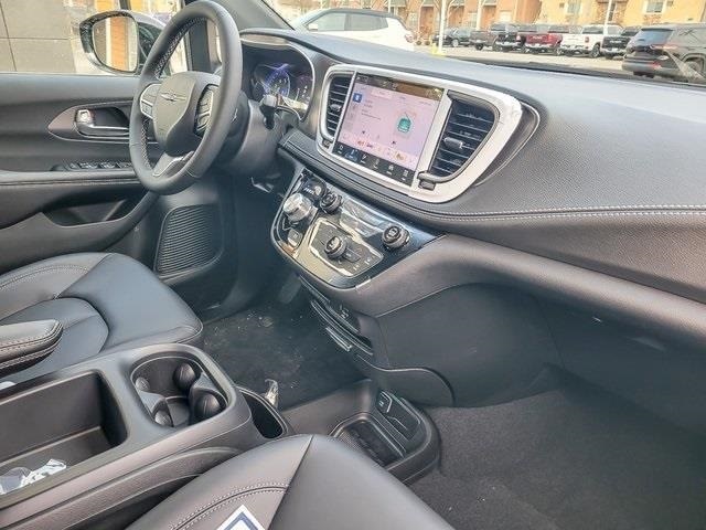 2026 CHRYSLER PACIFICA - Image 20