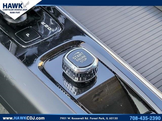 2024 VOLVO S60 - Image 19