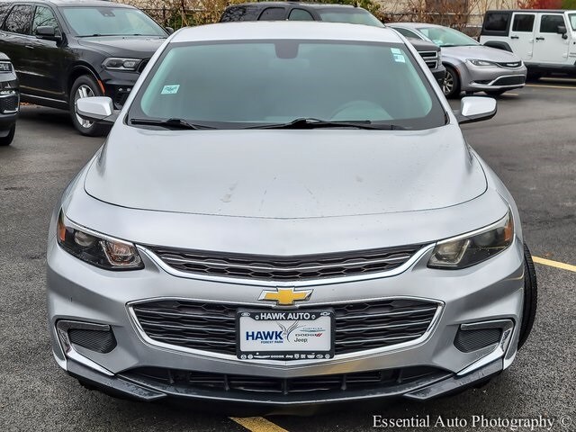 2017 Chevrolet Malibu LS photo 4