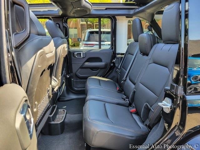 2025 JEEP WRANGLER - Image 12