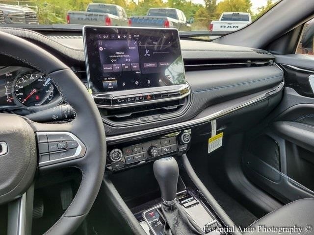 2026 JEEP COMPASS - Image 19