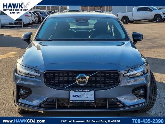 2024 VOLVO S60 - Image 4