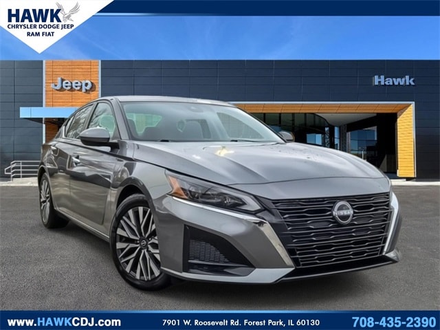 2023 Nissan Altima SV's photo