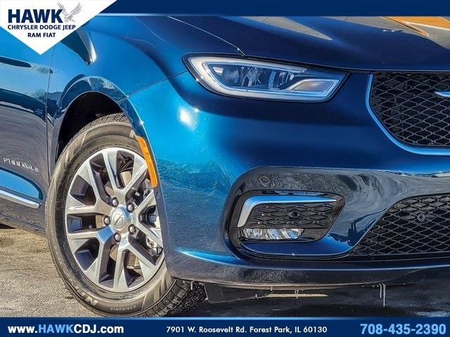 2025 CHRYSLER PACIFICA - Image 3