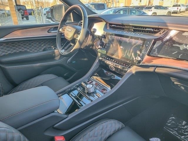 2026 JEEP GRAND CHEROKEE L - Image 20